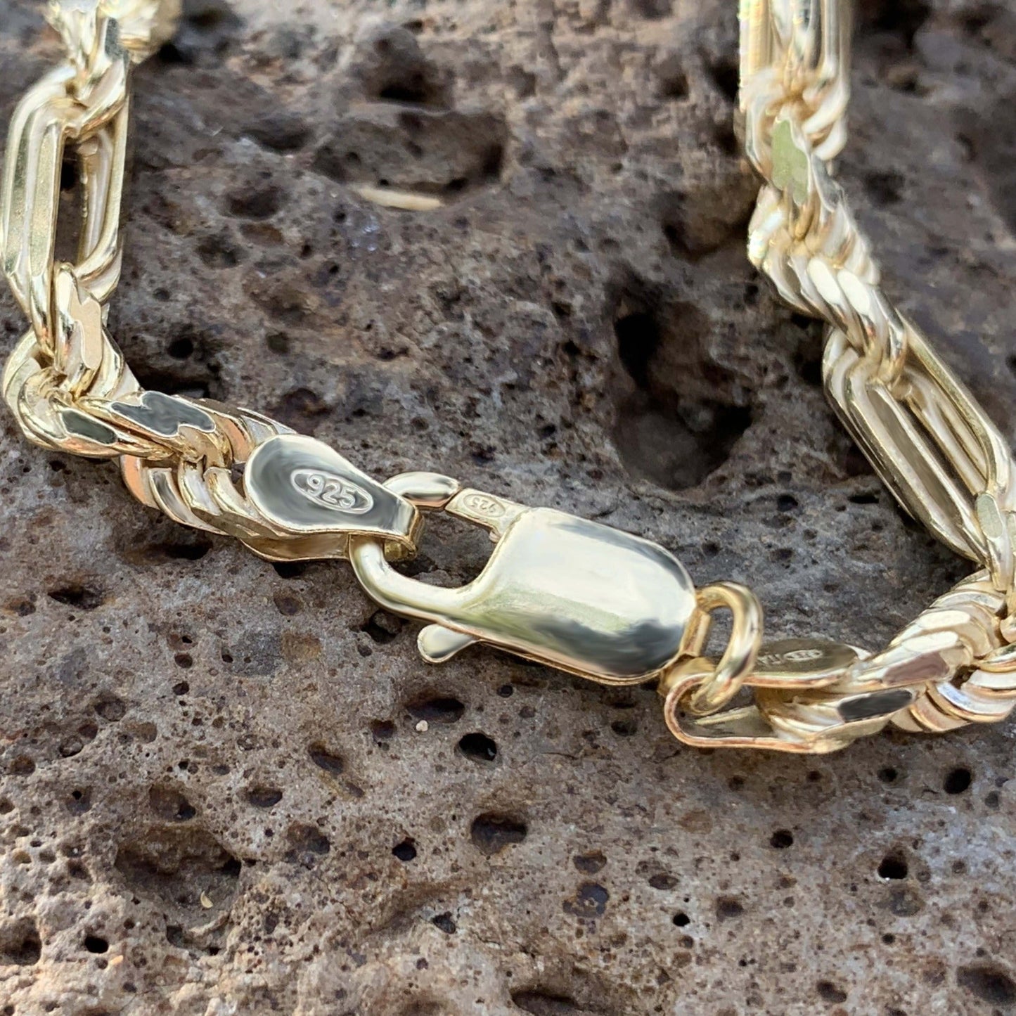 24" Inch Milano chain with Hawaiian Scroll Fish hook closeup of lobster claw clasp