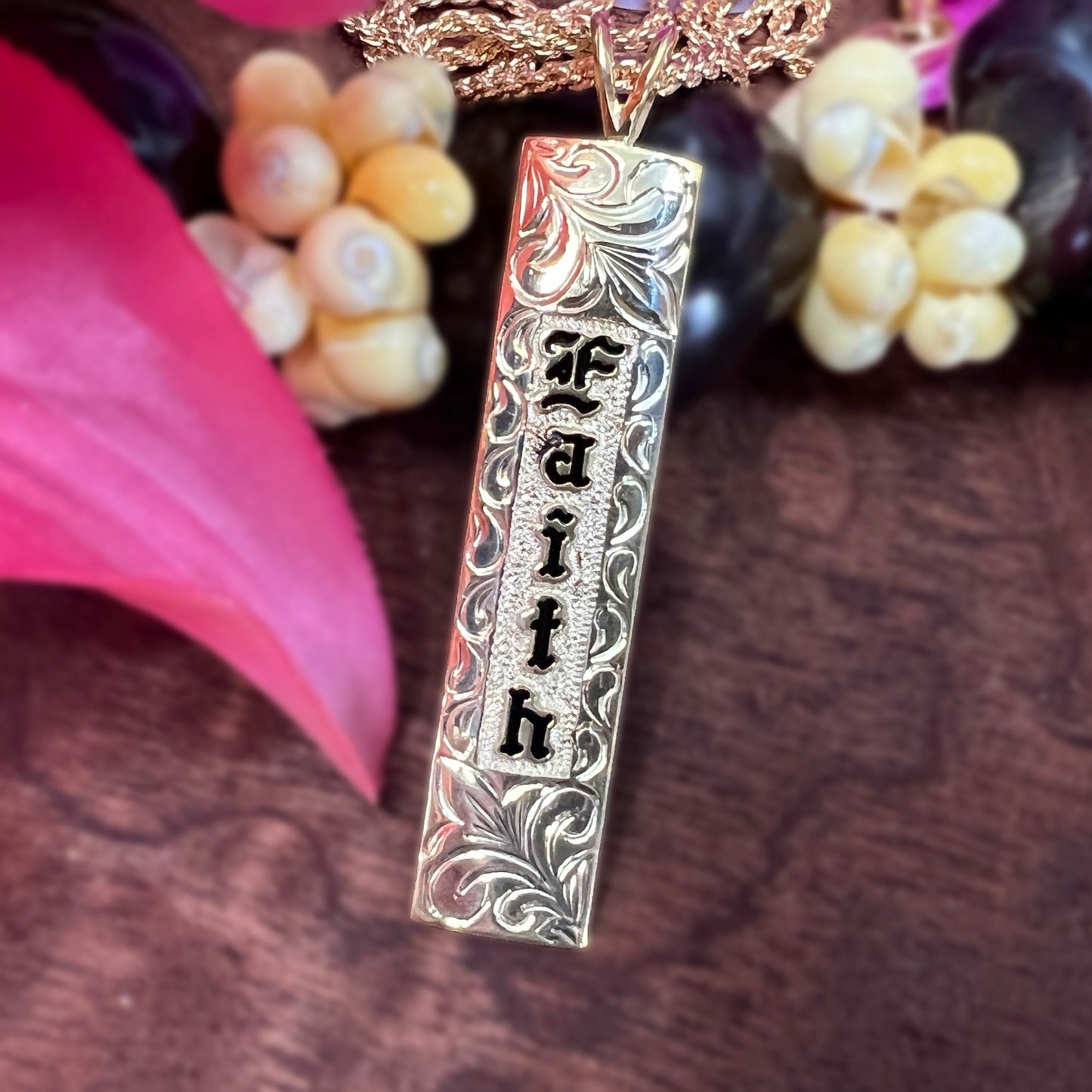 Custom Hawaiian Heirloom Vertical Bar Pendant