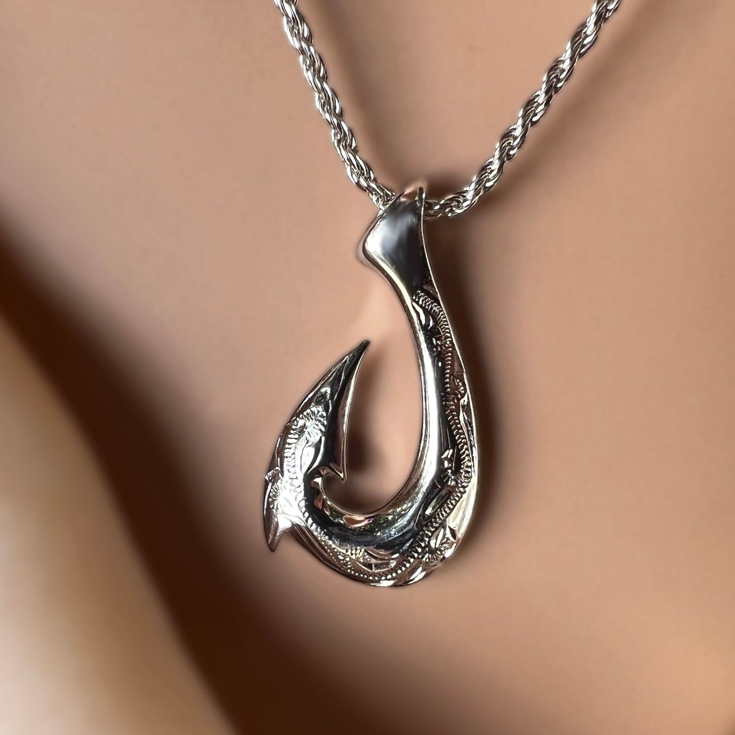 Manini Hawaiian Scroll Silver Fish Hook