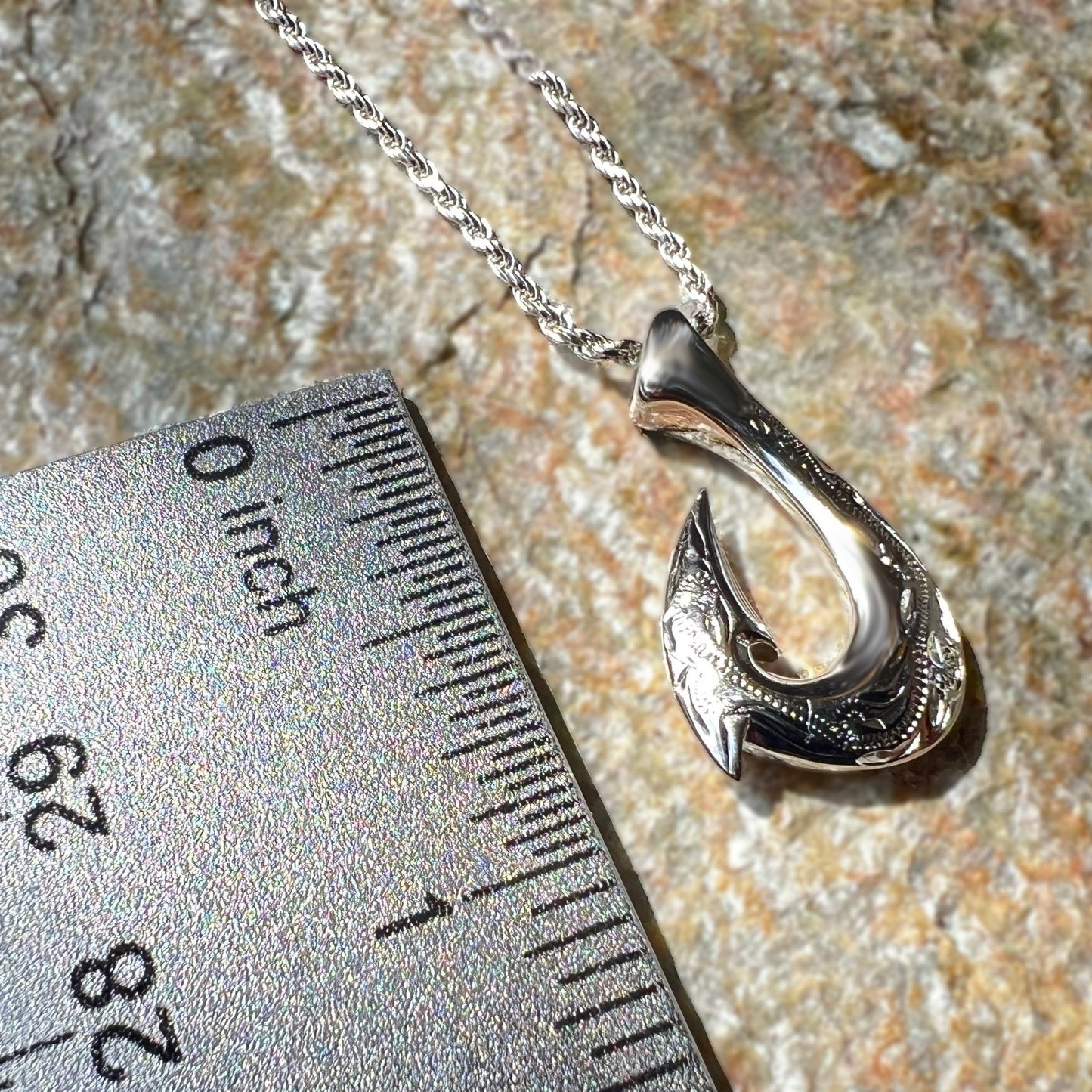Manini Hawaiian Scroll Silver Fish Hook