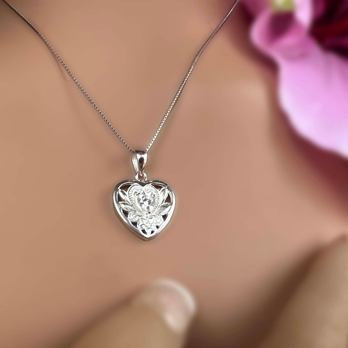 Wahine Cubic Zirconia Heart Pendant