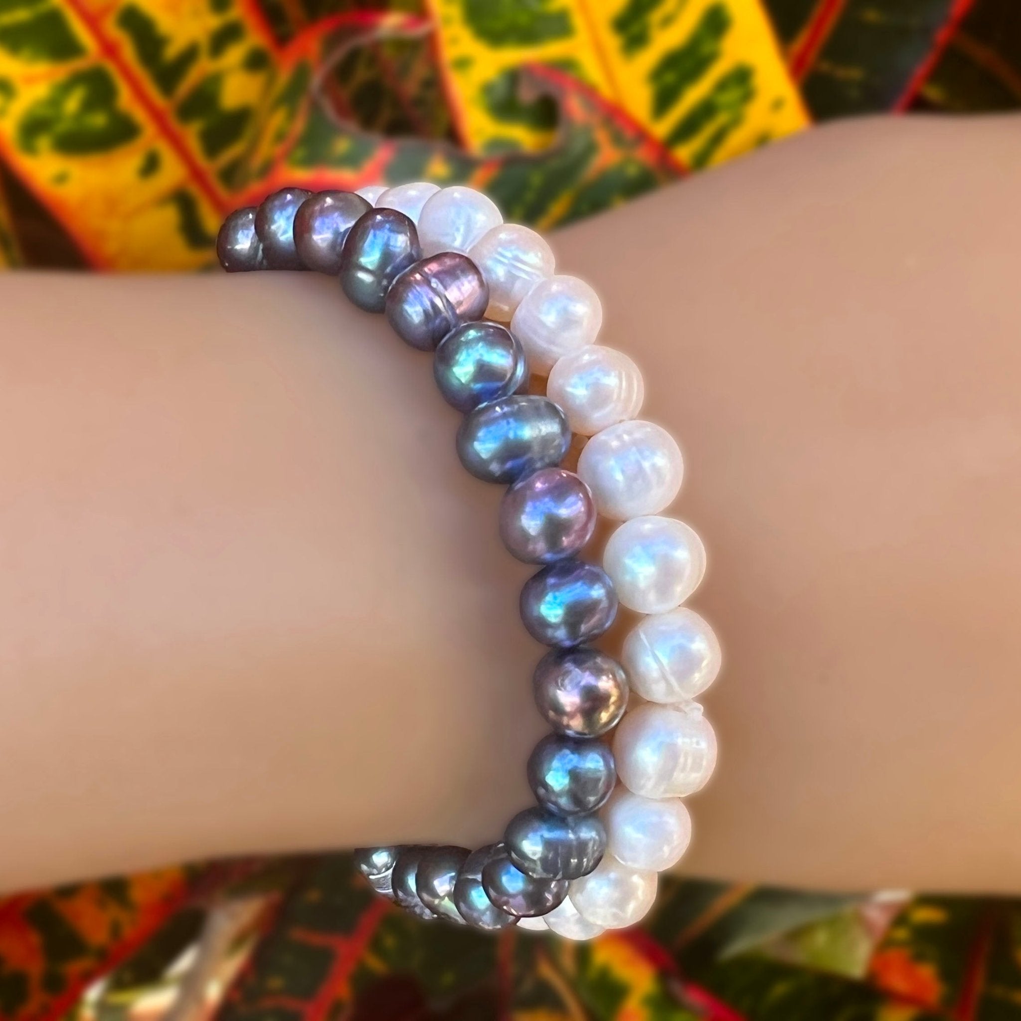 Palua Pearl Stretch Bracelets Set of 2 – Showcase Hawaii