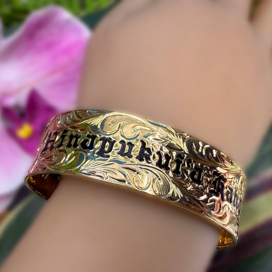 Hinapukuiʻa Kahawai -Hawaiian Scroll Bracelet – Spirit of Abundance