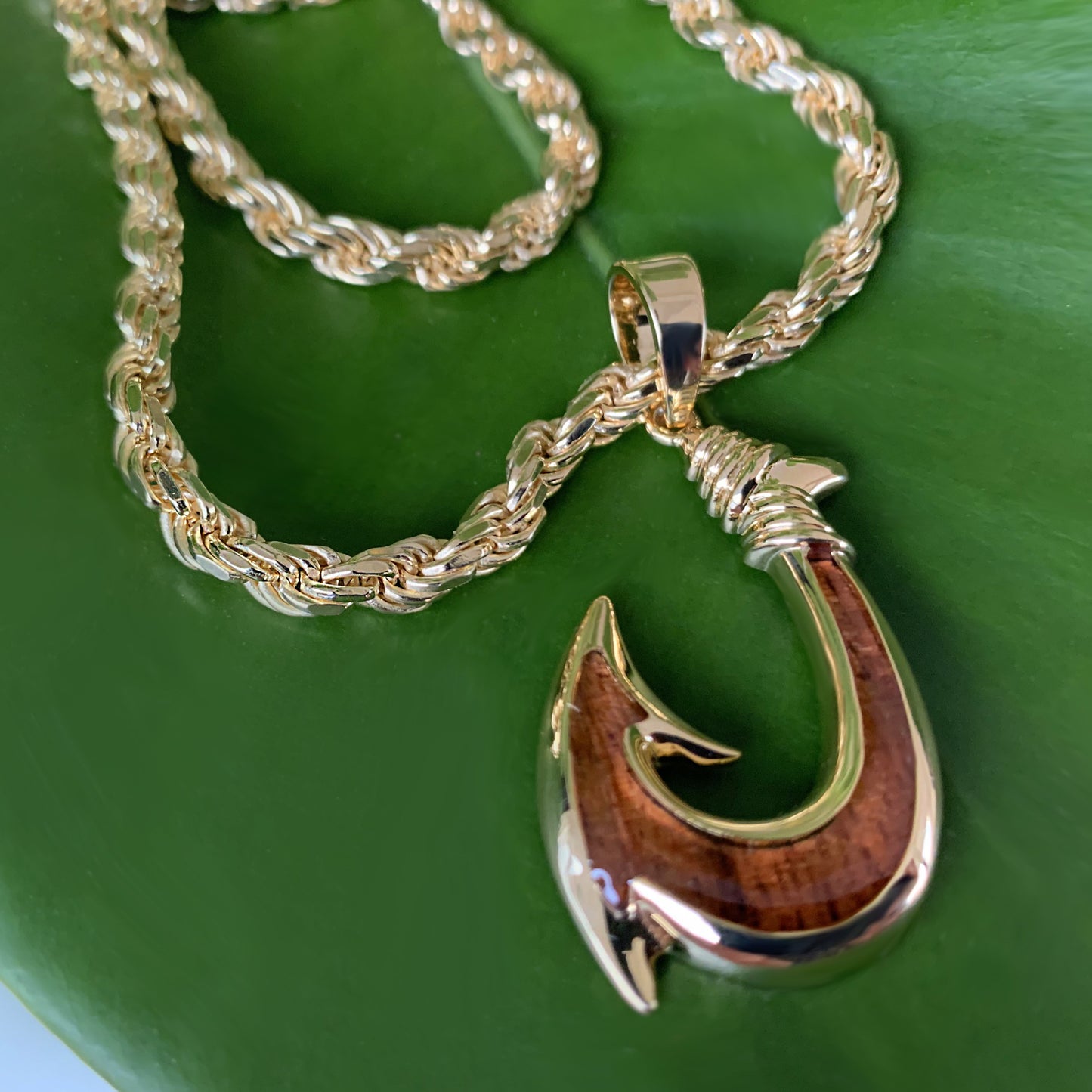 Koa Fish Hook with Diamond Cut 4mm Rope Chain