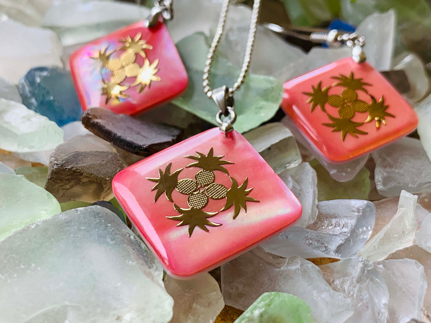 Mother of Pearl Quilt Pendant and Earring Set