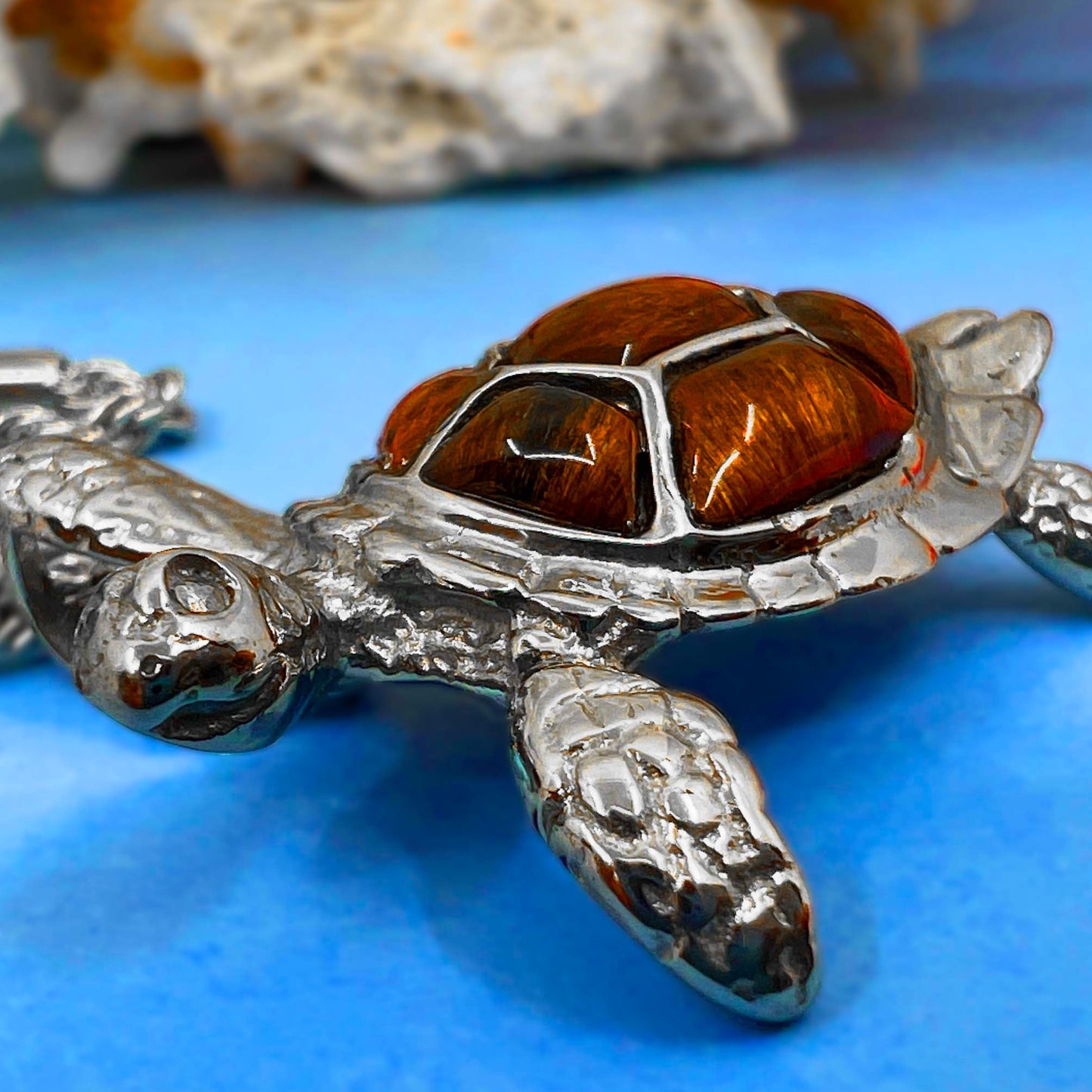 La'au Wood Honu Stainless Steel Pendant w/2mm Rope Chain