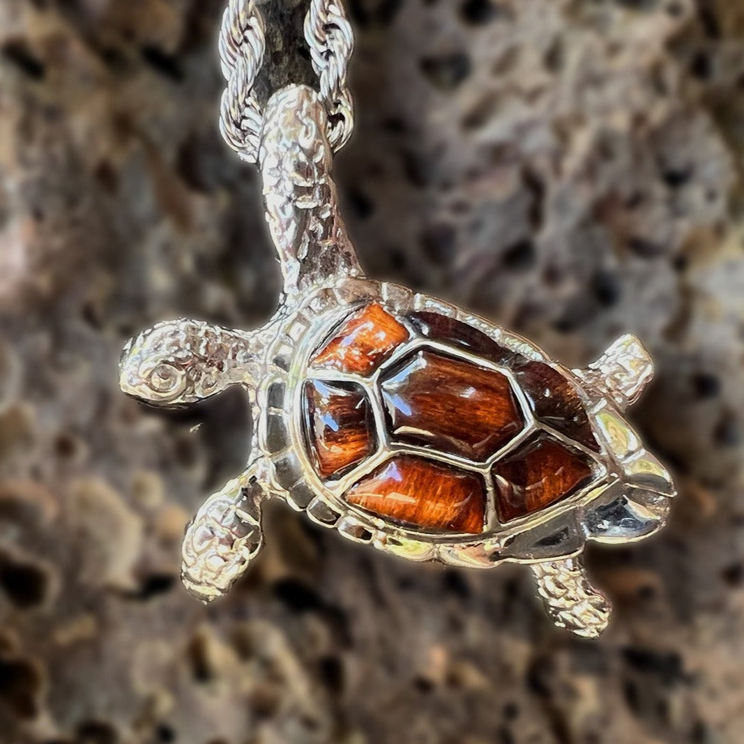 La'au Wood Honu Stainless Steel Pendant w/2mm Rope Chain