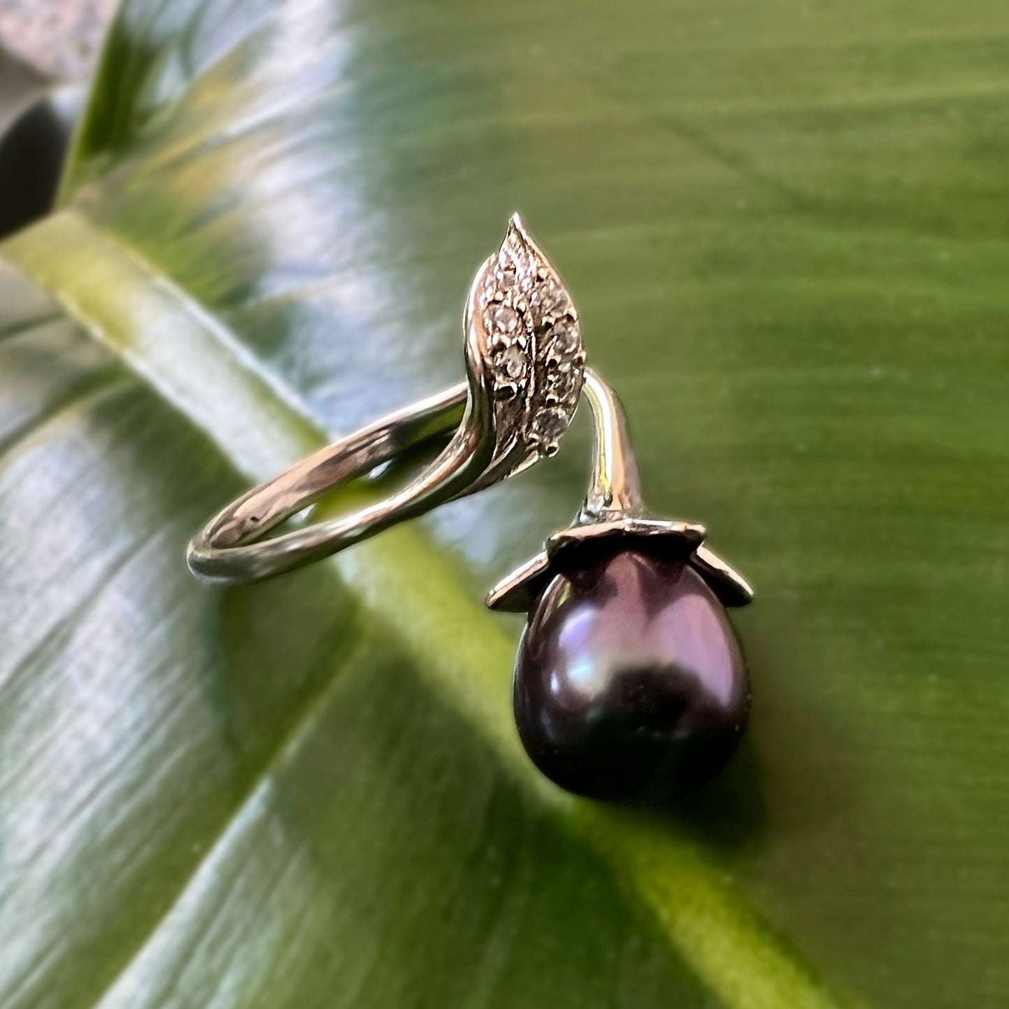 Ti Leaf Freshwater Pearl CZ Ring