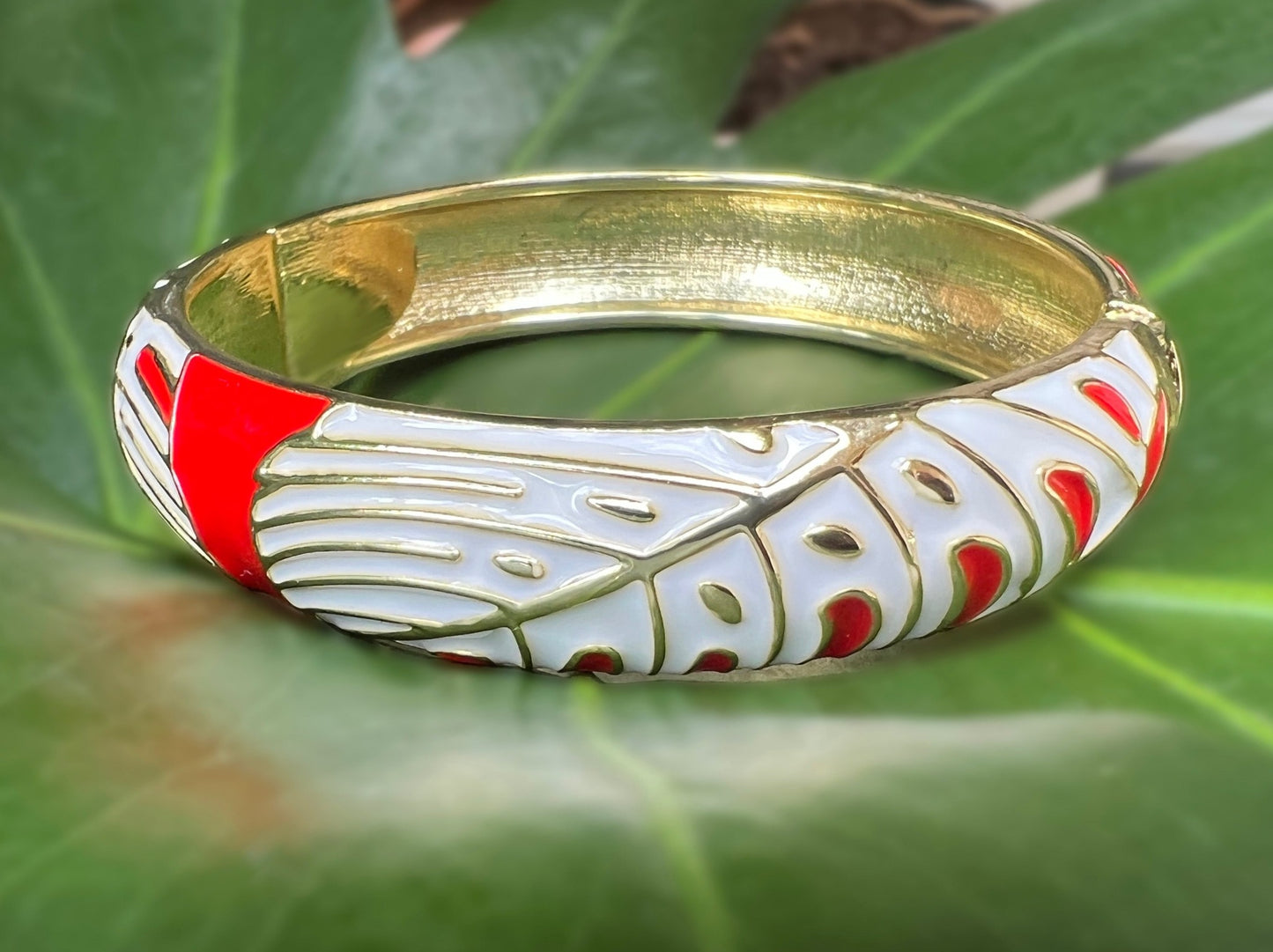 Maika`i Monstera Leaf Enameled Bangle Set of 3