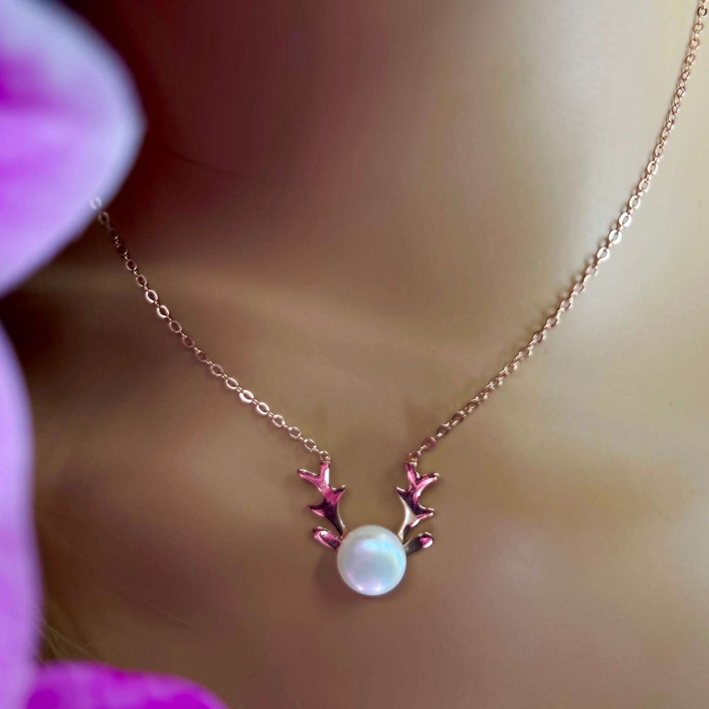 Reindeer Coral Pearl Pendant