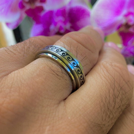 Spinner Wave Ring
