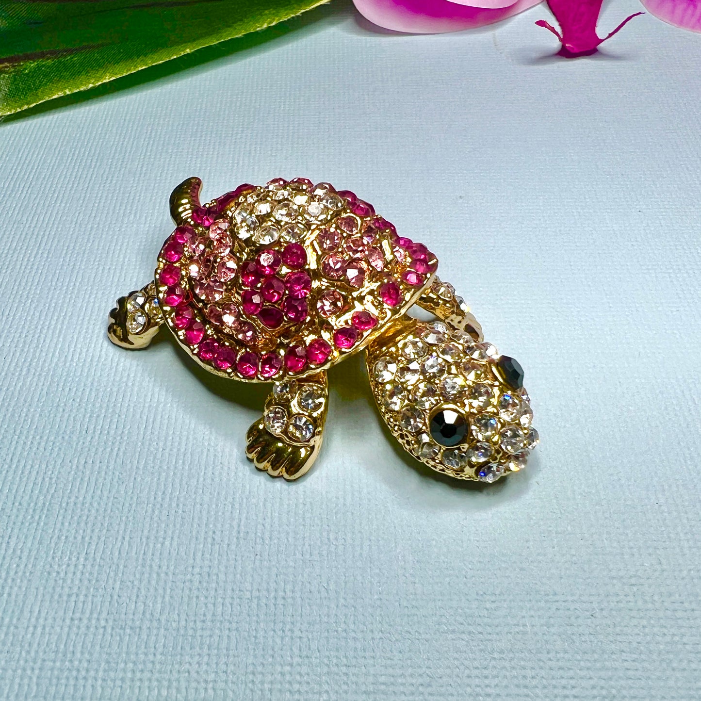 Rhinestone Honu Amakua Keepsake