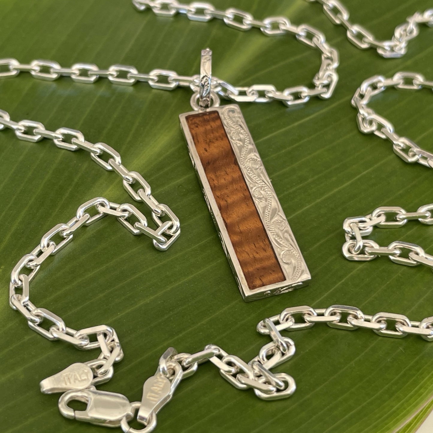Koa Bar Hawaiian Scroll Pendant