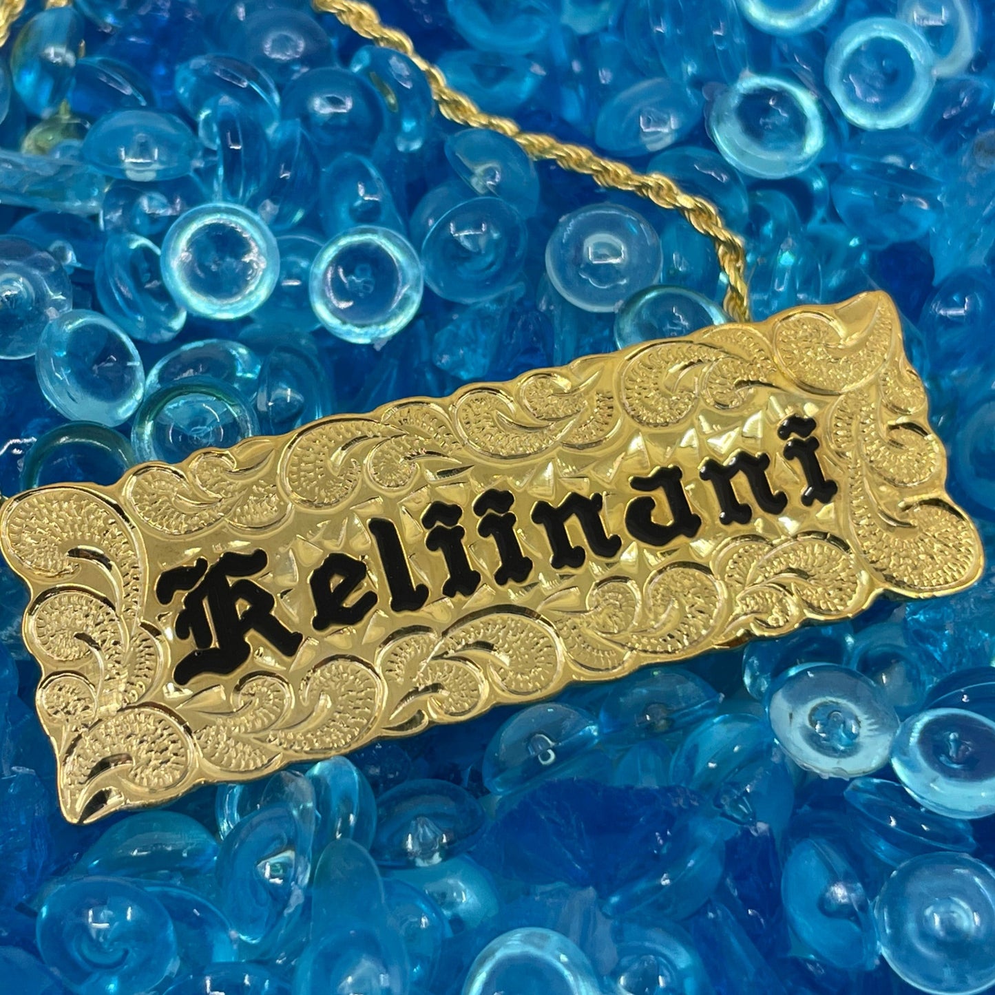 Custom Hawaiian Heirloom 18MM Nameplate w/ Chain