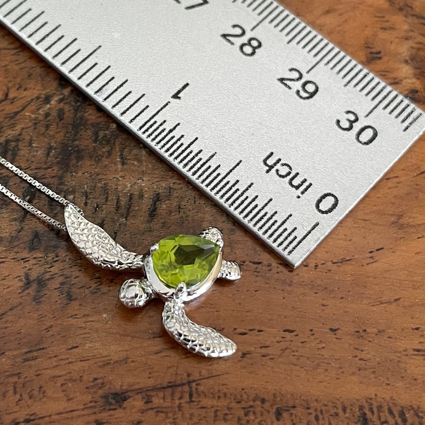 Swimming Honu Peridot Jewelry