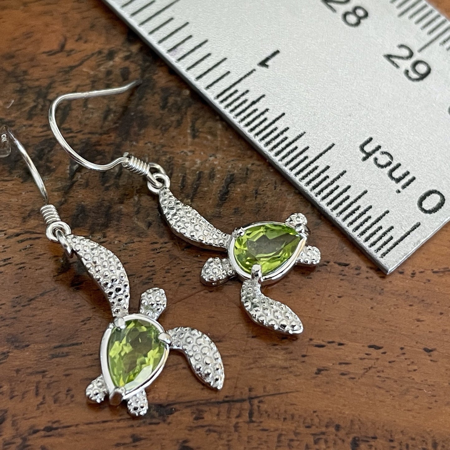 Swimming Honu Peridot Jewelry