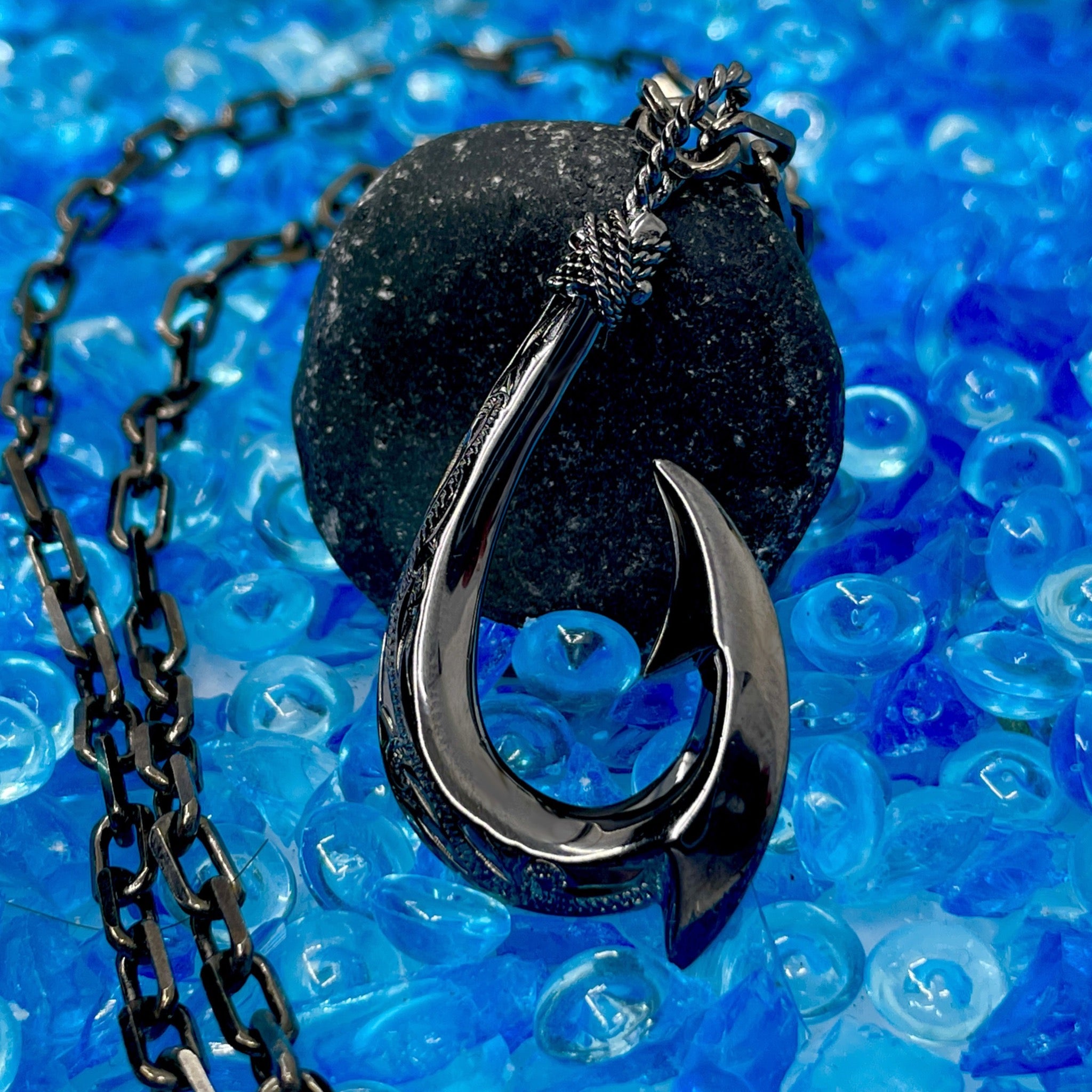 Hawaiian Scroll Fish Hook w/Black Onyx Finish