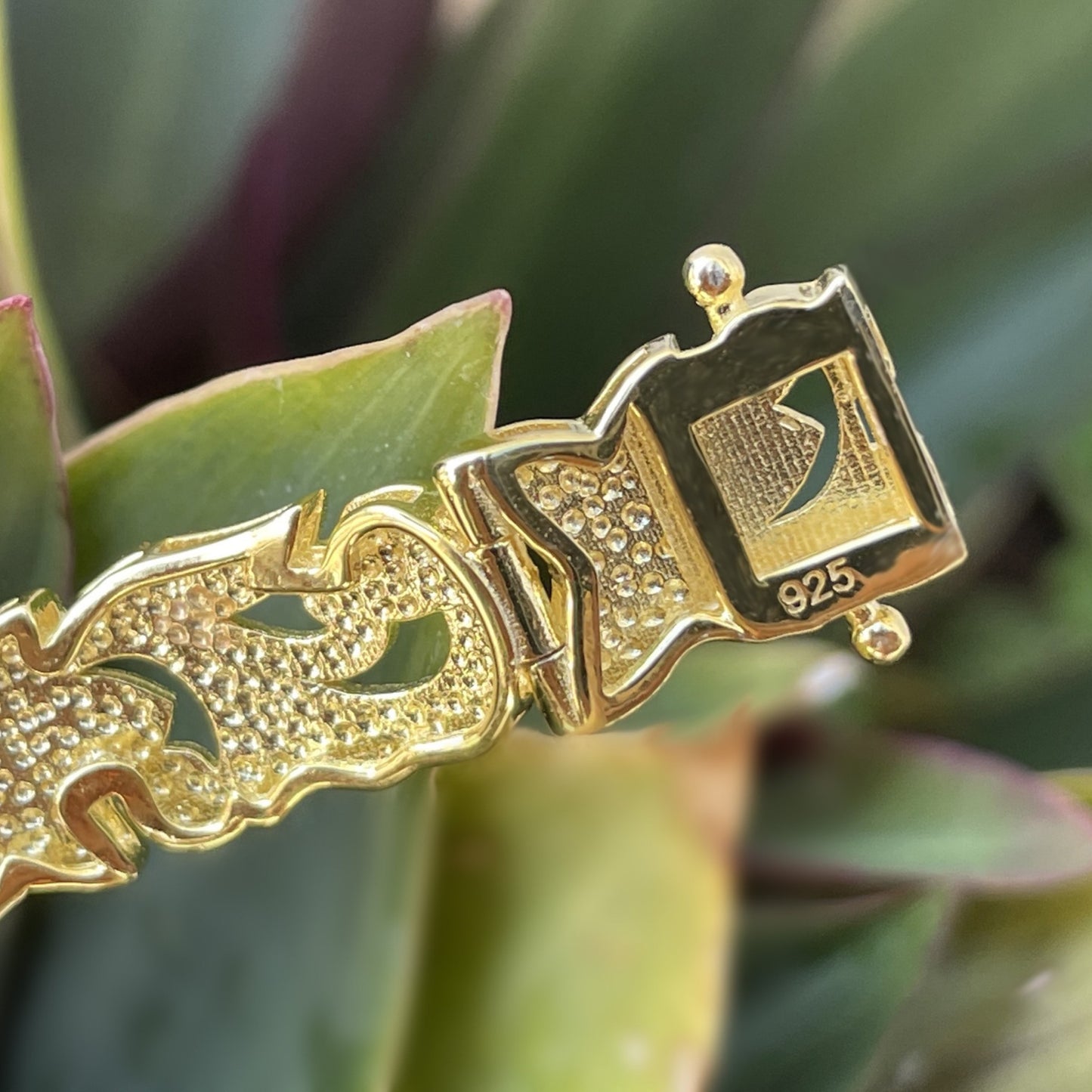 Hawaiian Scroll Link Cutout Bracelet Clasp closure