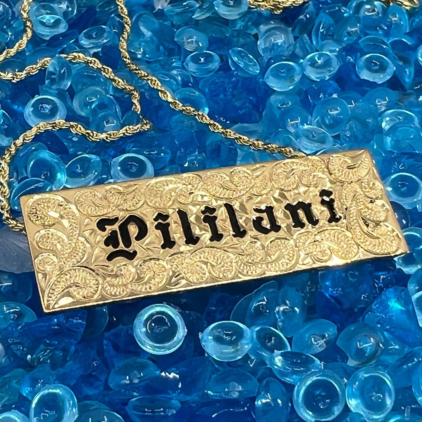 Custom Hawaiian Heirloom 18MM Nameplate w/ Chain