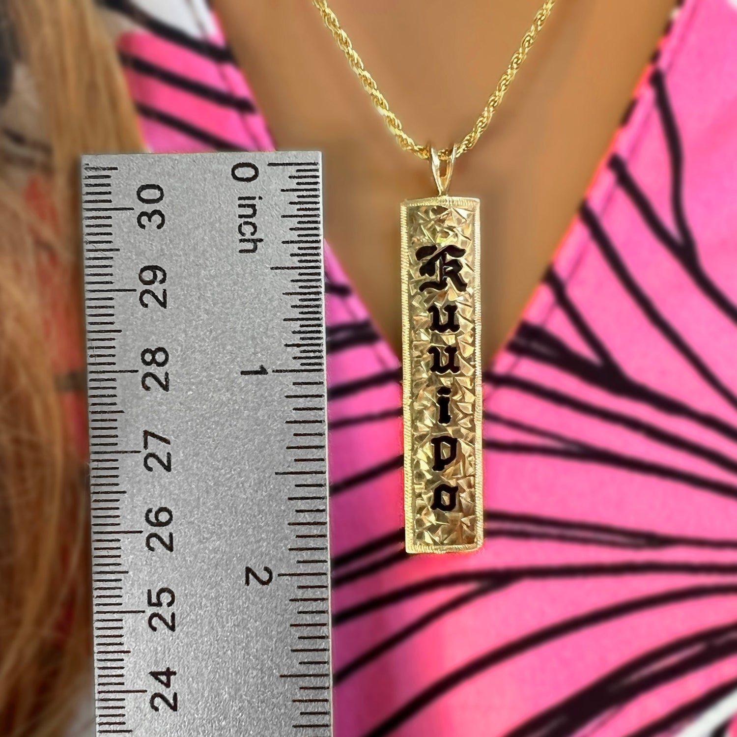 Custom Hawaiian Heirloom Vertical Bar Pendant