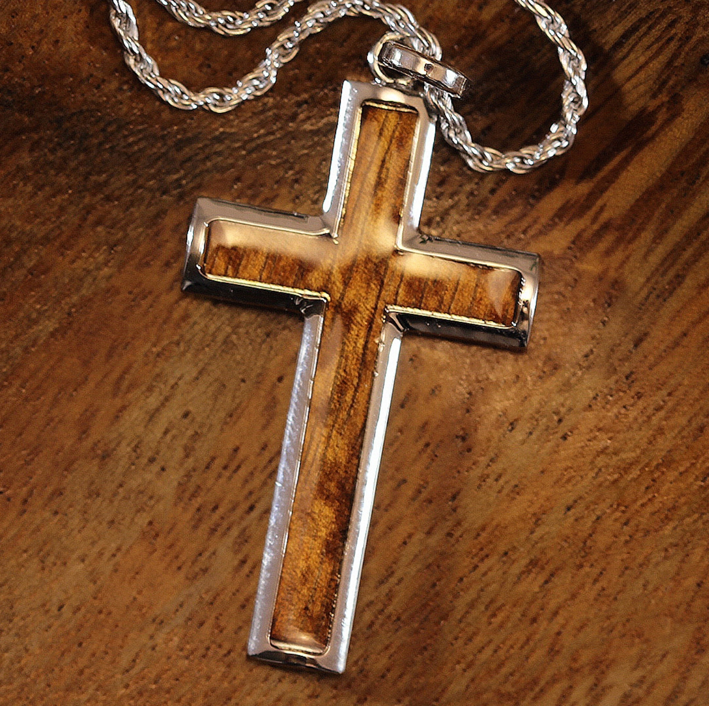 Koa Cross with 20" Rope Chain closeup in silver