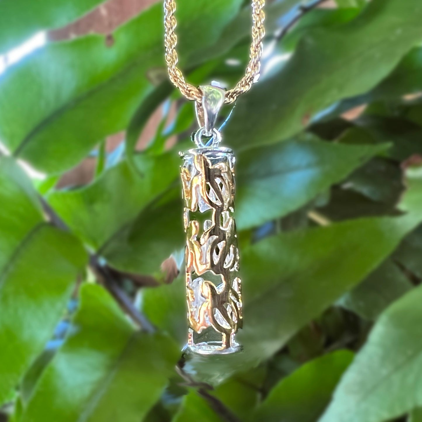 Nahuku Honu Pendant with 20 inch Stainless Steel Chain