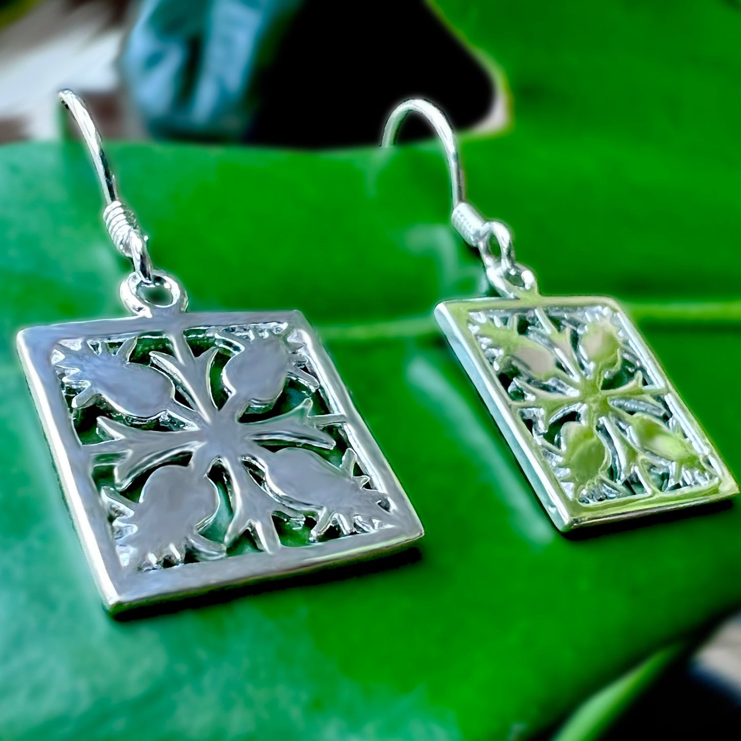 Hawaiian Pineapple Quilt Design Earrings