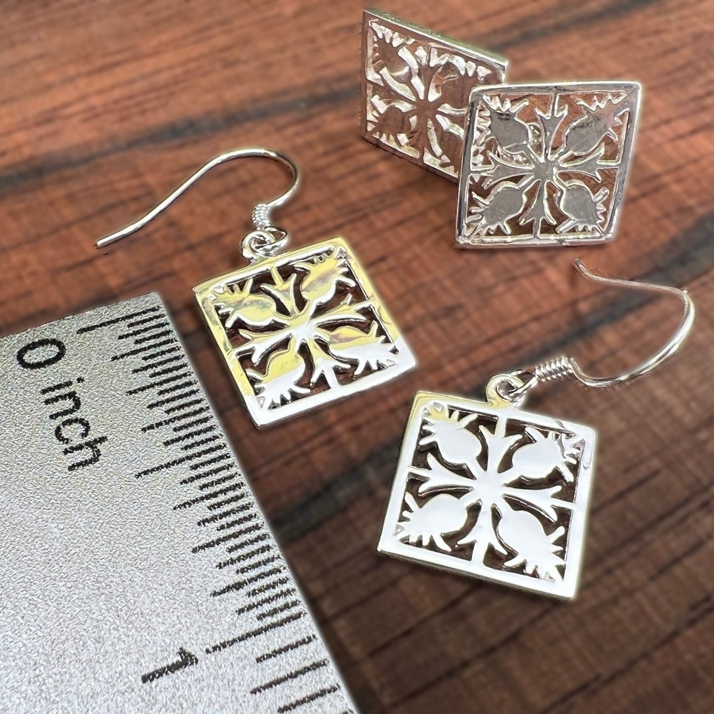 Hawaiian Pineapple Quilt Design Earrings