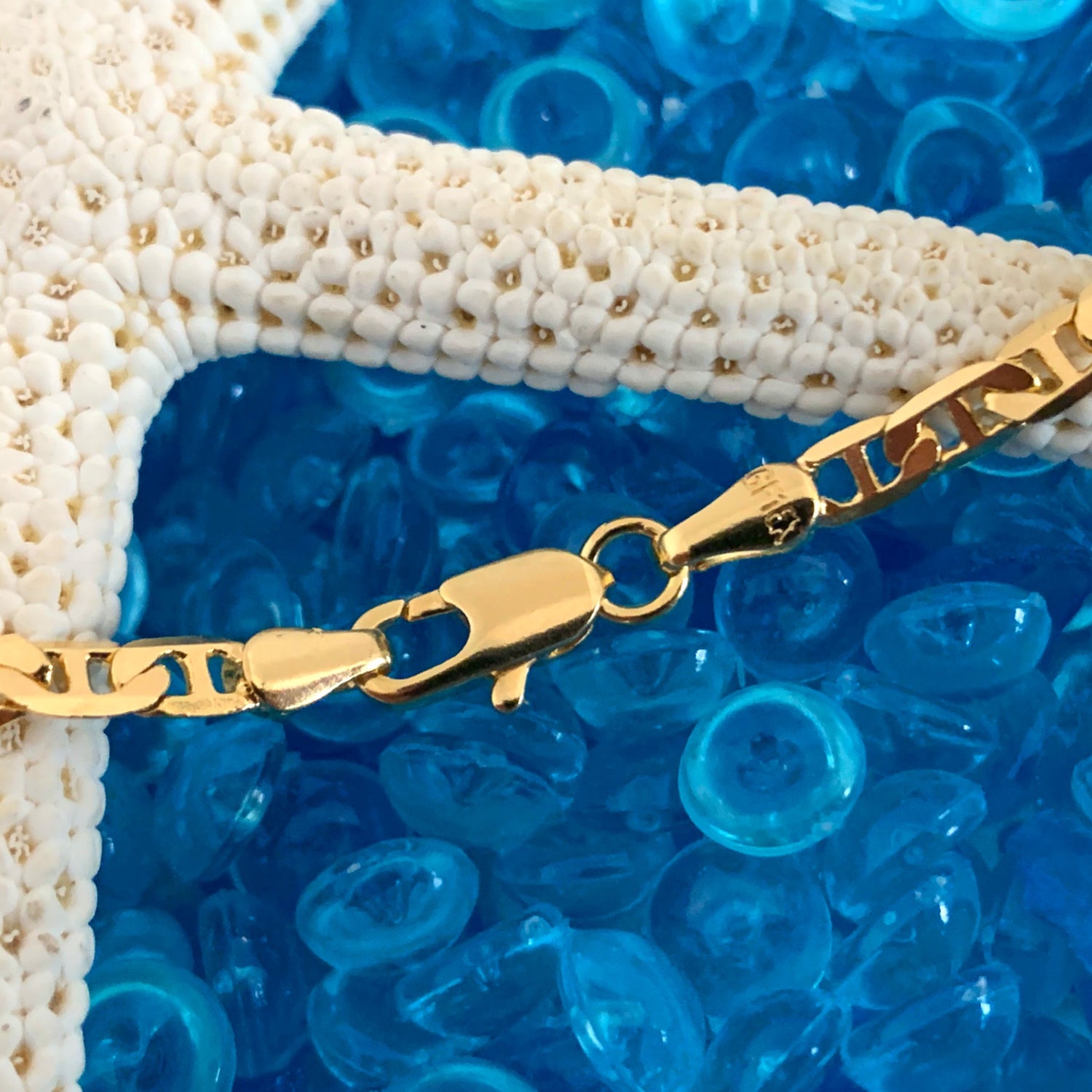 18 Karat Gold Filled Marine Link Chain.  3mm width 24" length.