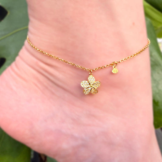 Pua Hō‘ike Plumeria Pave Adjustable Anklet