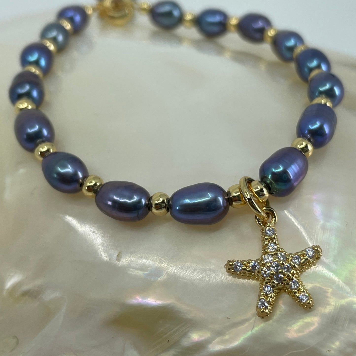 Iki Momi Freshwater Pearl Bracelet