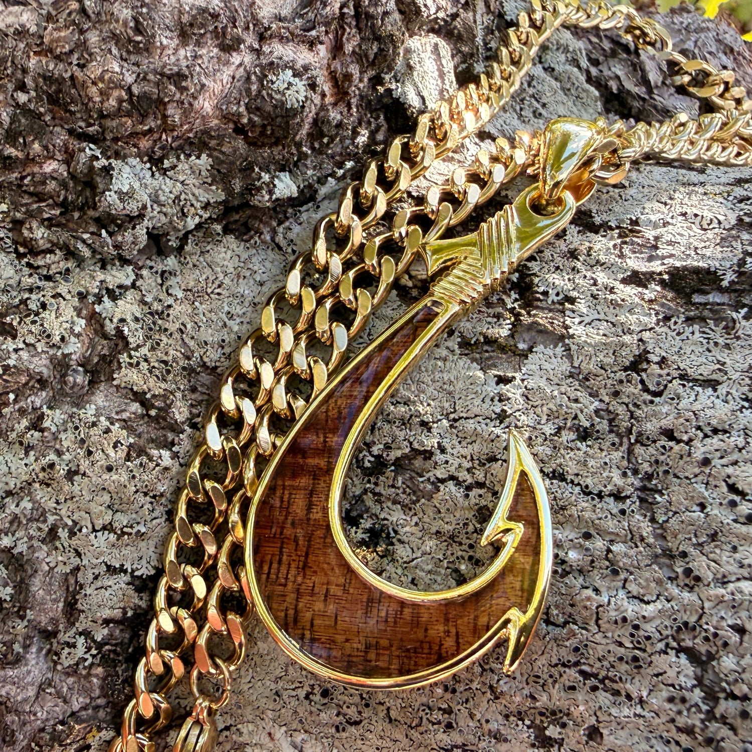 Koa Wood Hawaiian Scroll Reversible Fish Hook 20 inch / Gold / 5MM Adjustable Curb Link Chain Koa Wood Hawaiian Scroll Reversible Fish Hook 20 inch / Gold / 5MM Adjustable Curb Link Chain