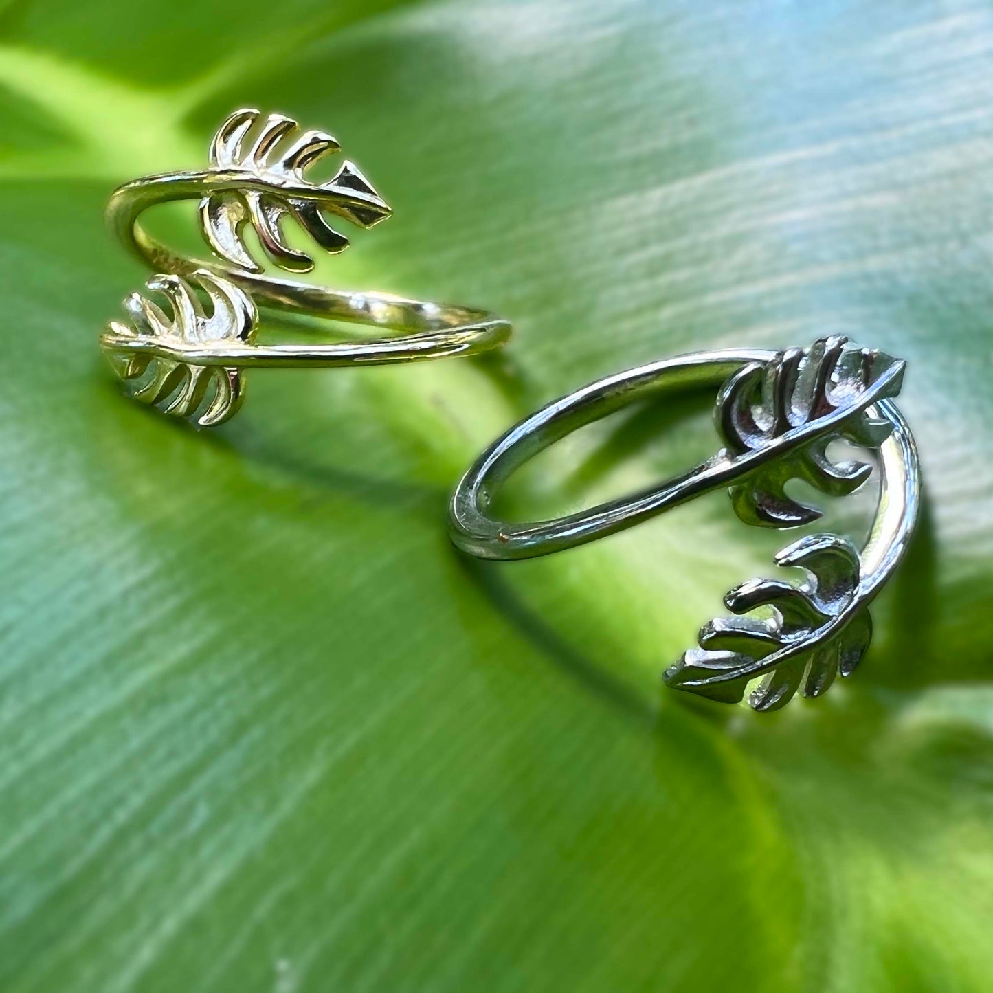 `Elua Monstera Leaf Adjustable Rings