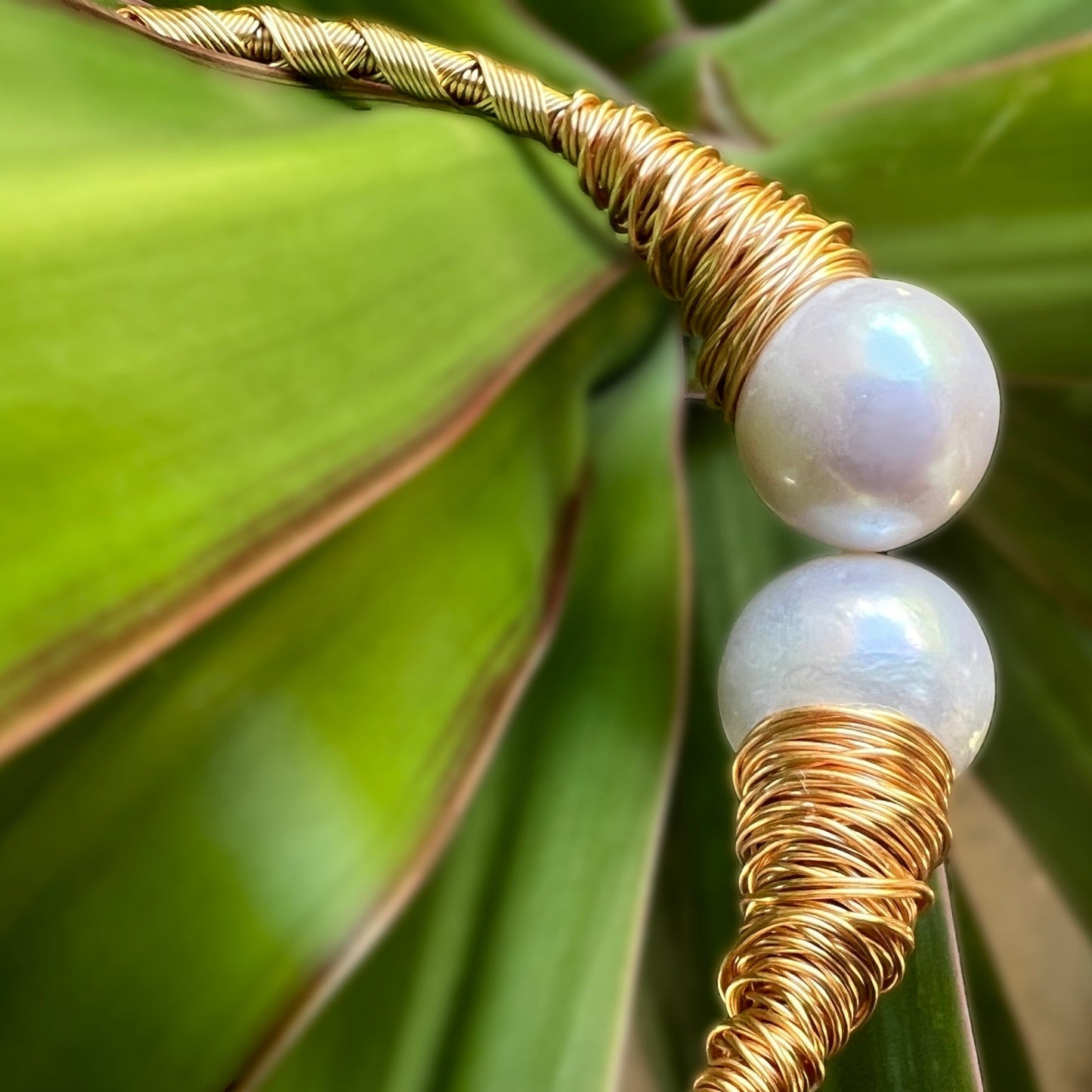 ‘Elua Adjustable Freshwater Baroque Pearl Bracelet