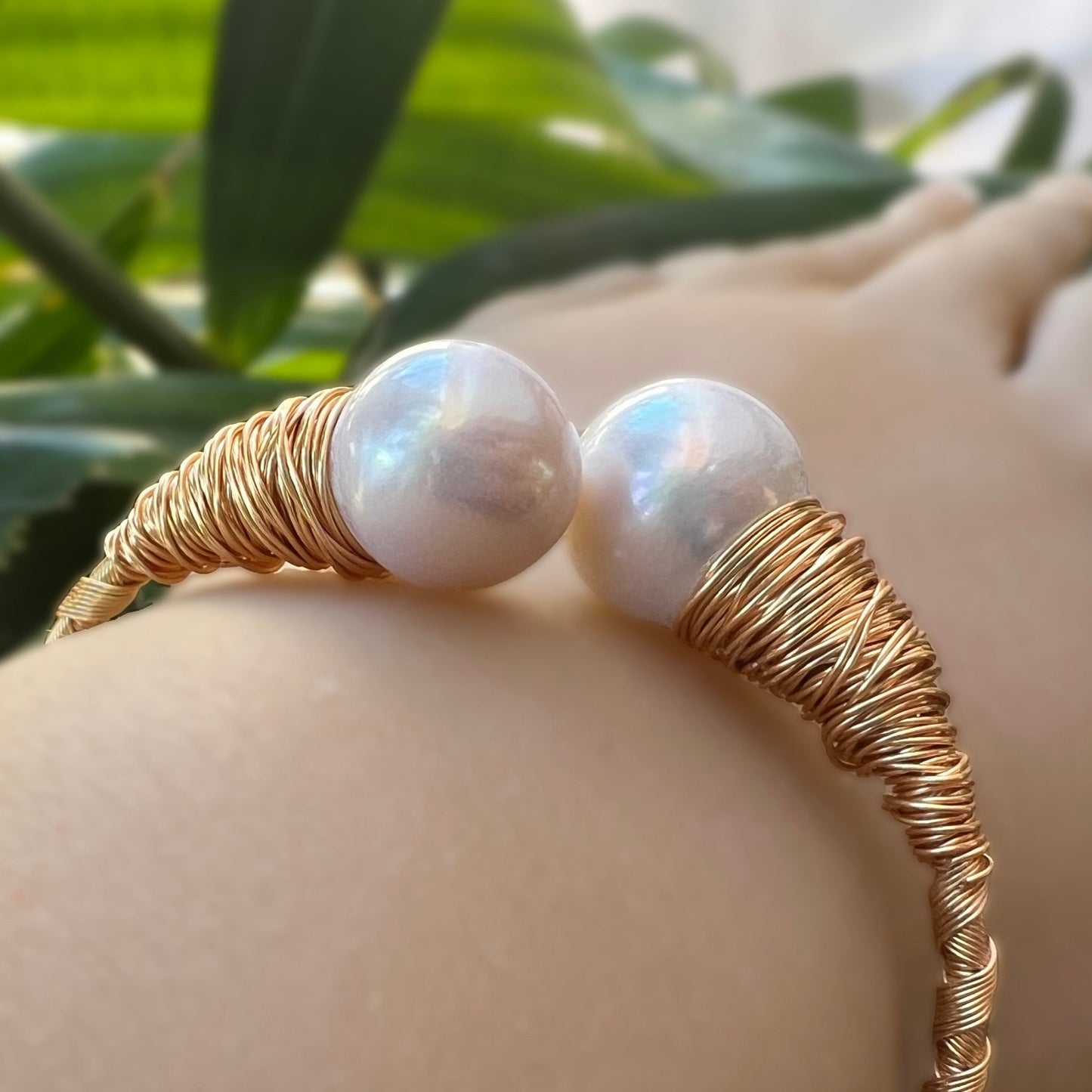 ‘Elua Adjustable Freshwater Baroque Pearl Bracelet