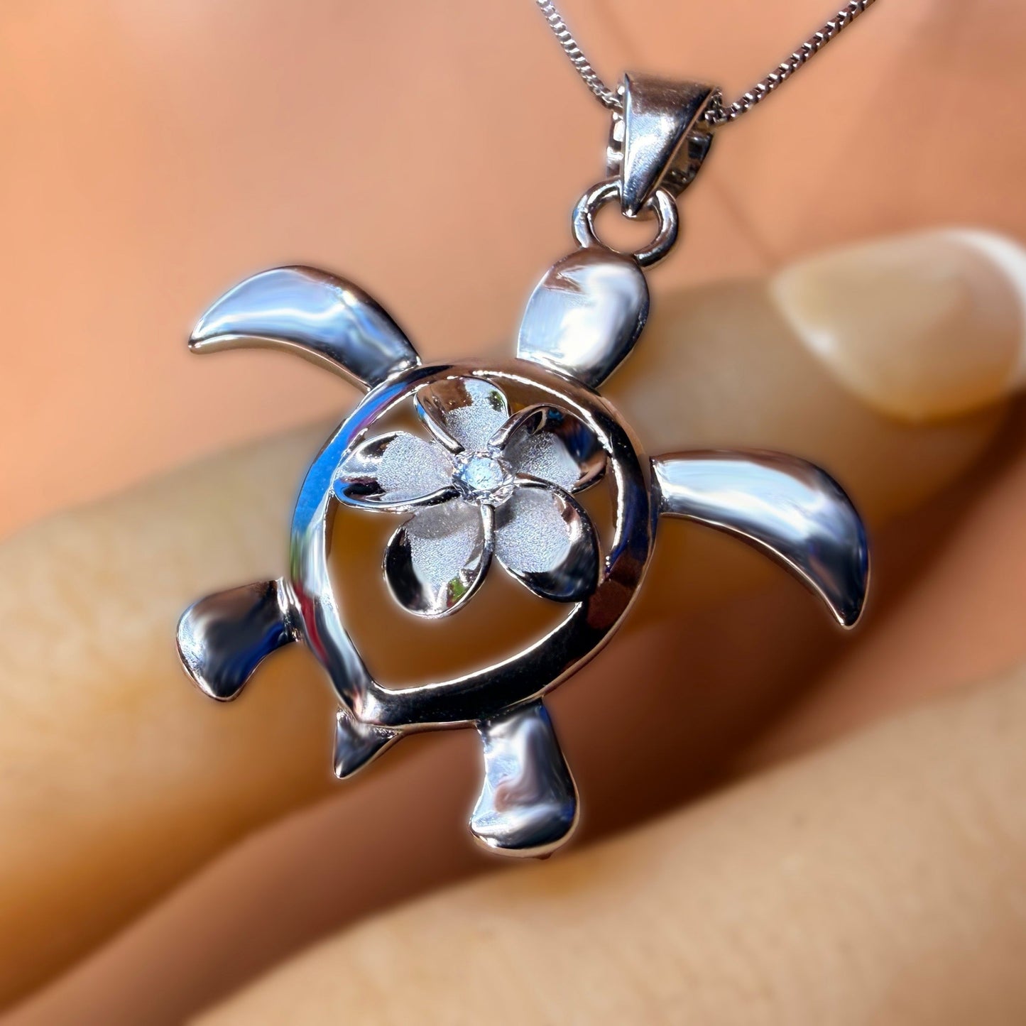 Ke Aloha Honu Plumeria Pendant