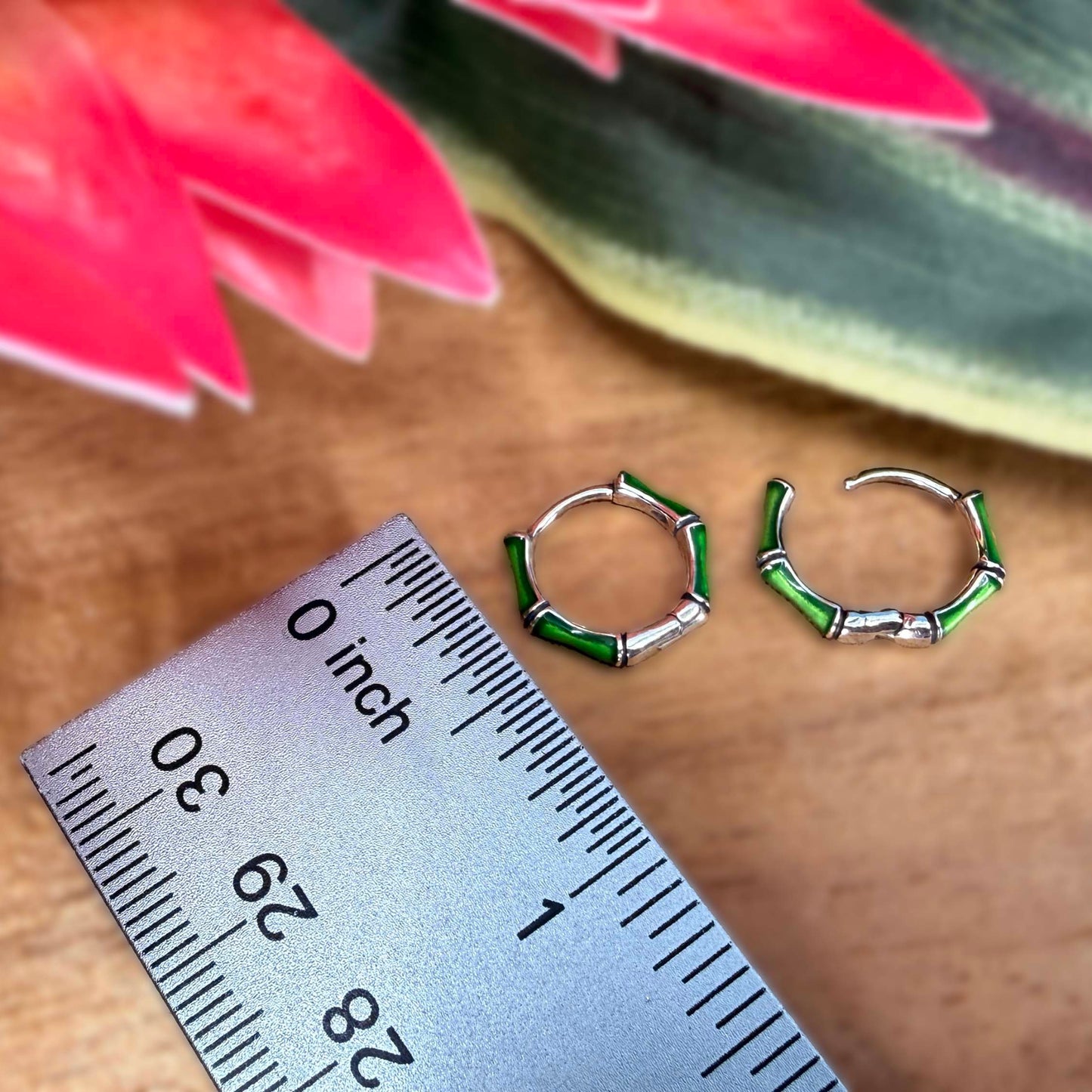 Māla Bamboo Hoop Earrings