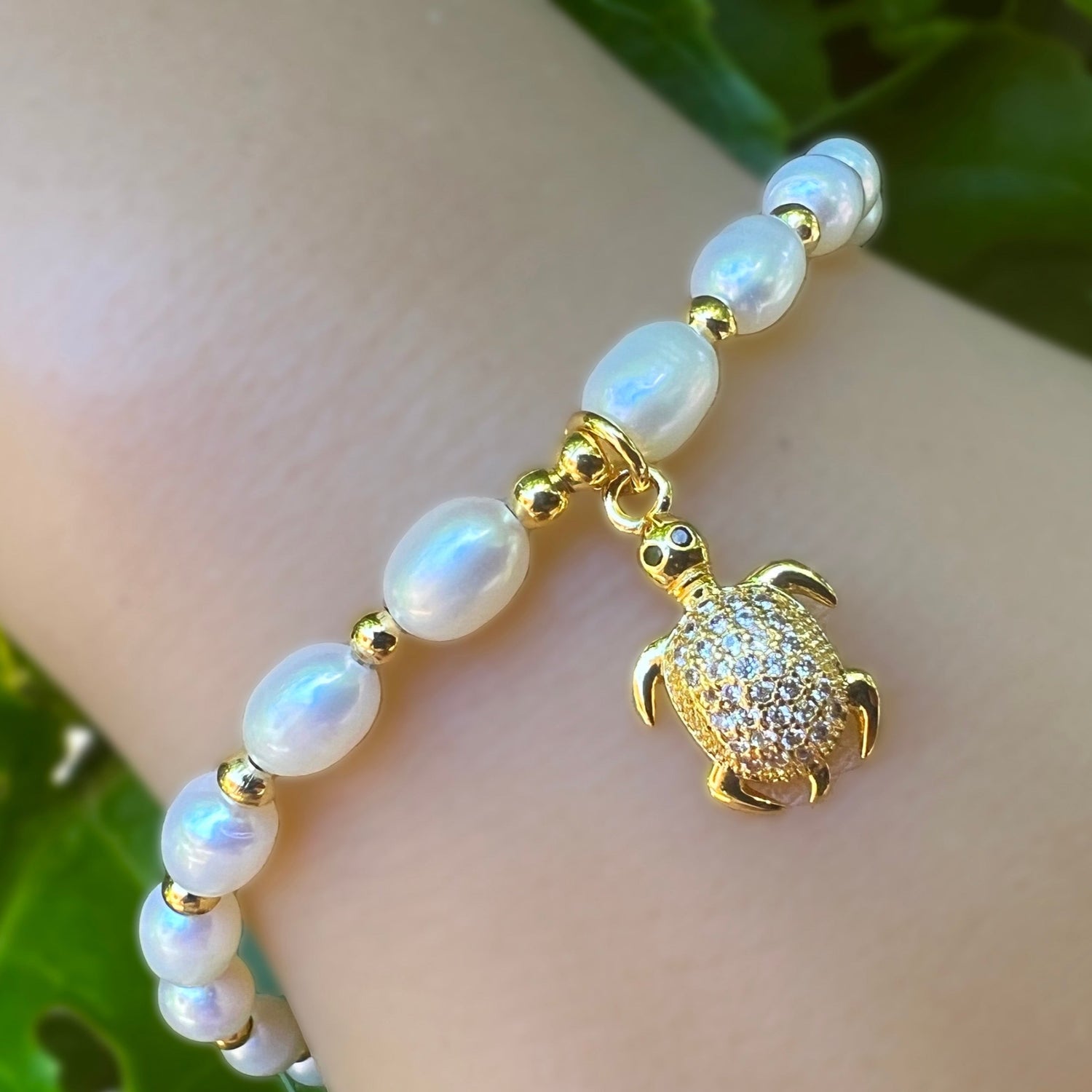 Delicate Pearl Bracelet - Silver & Gold – Honey Willow - handmade jewellery
