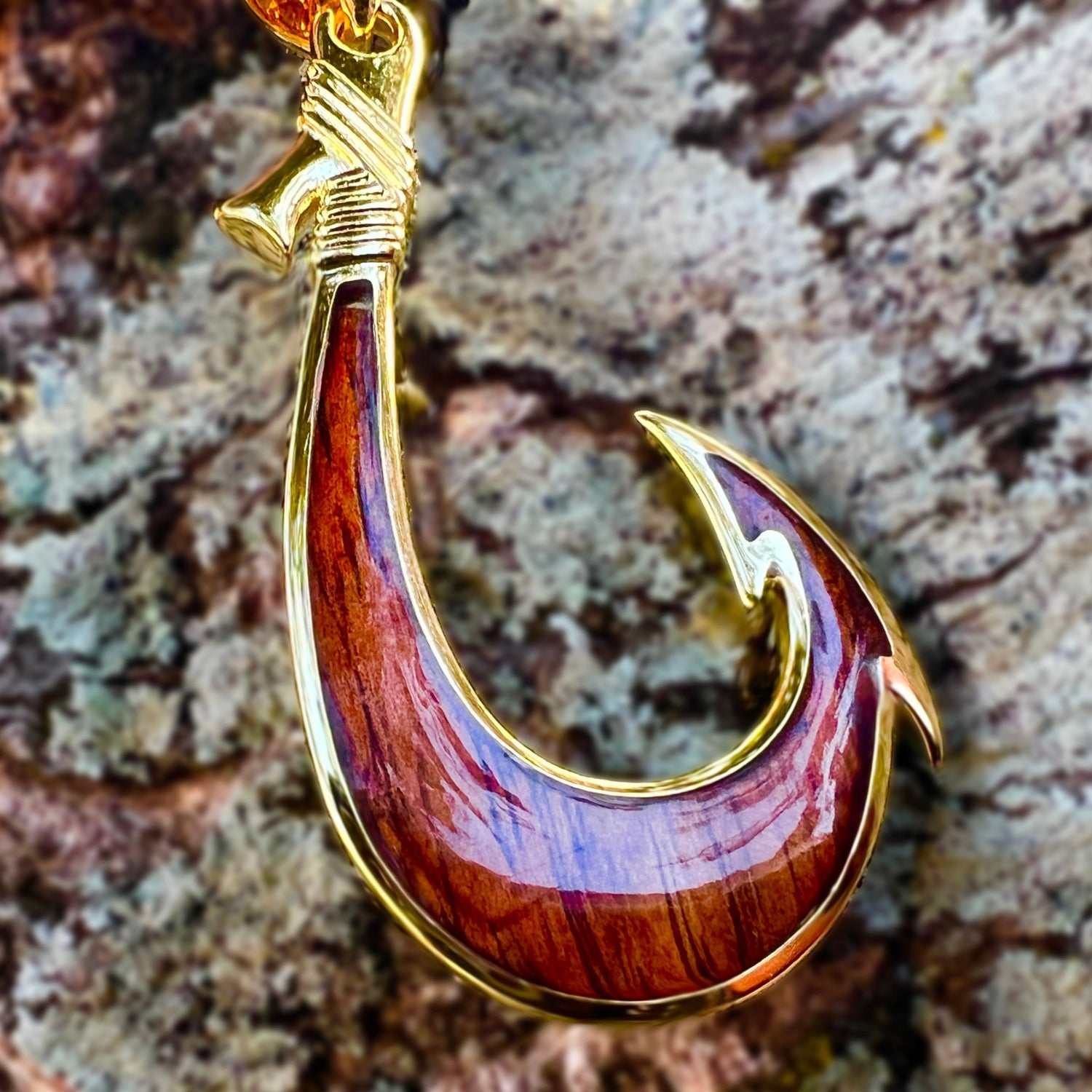 curly koa wood fish hook Koa Wood Hawaiian Scroll Reversible Fish Hook 20 inch / Gold / 5MM Adjustable Curb Link Chain