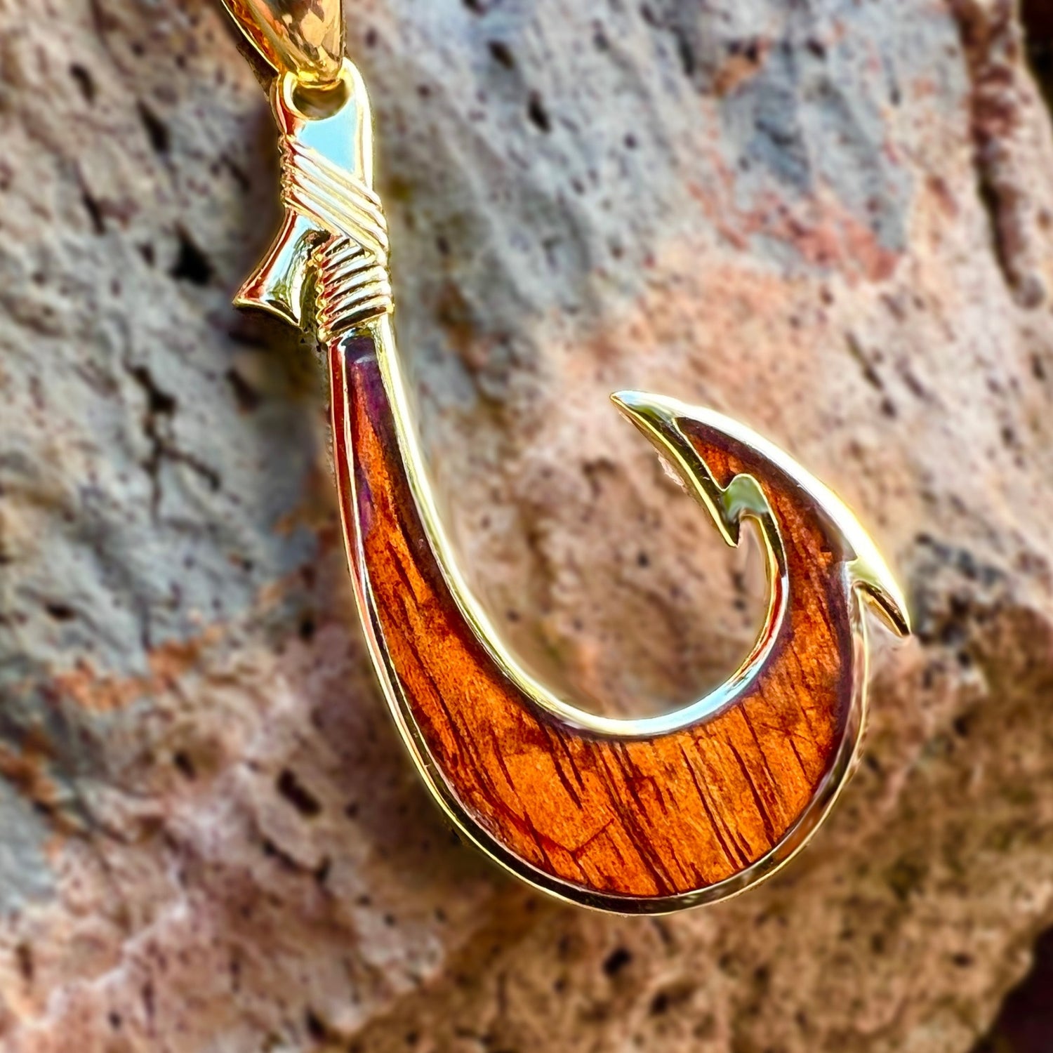 Koa Wood Hawaiian Scroll Reversible Fish Hook 20 inch / Gold / 5MM Adjustable Curb Link Chain
