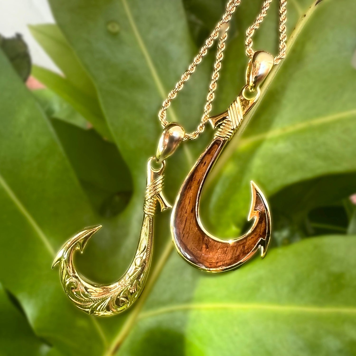 Koa Wood Hawaiian Scroll Reversible Fish Hook 22 inch / Gold / 2MM Adjustable Rope Chain Koa Wood Hawaiian Scroll Reversible Fish Hook 22 inch / Gold / 2MM Adjustable Rope Chain