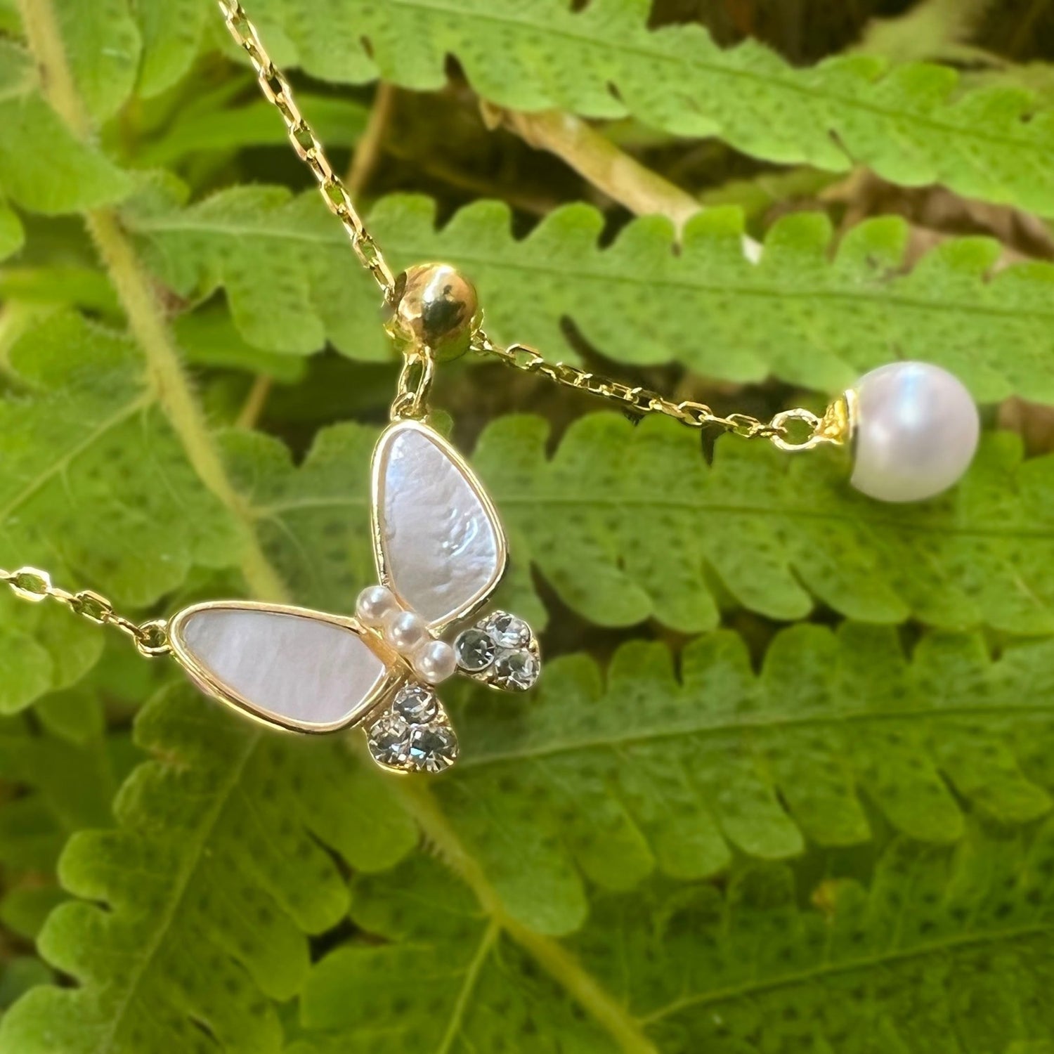 Butterfly Lariat Pearl Necklace