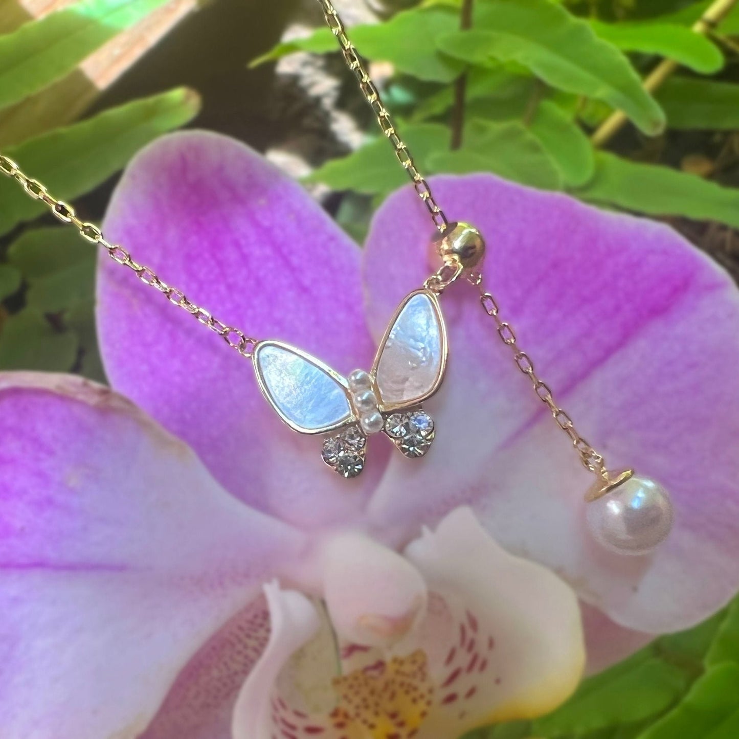 Butterfly Lariat Pearl Necklace 1