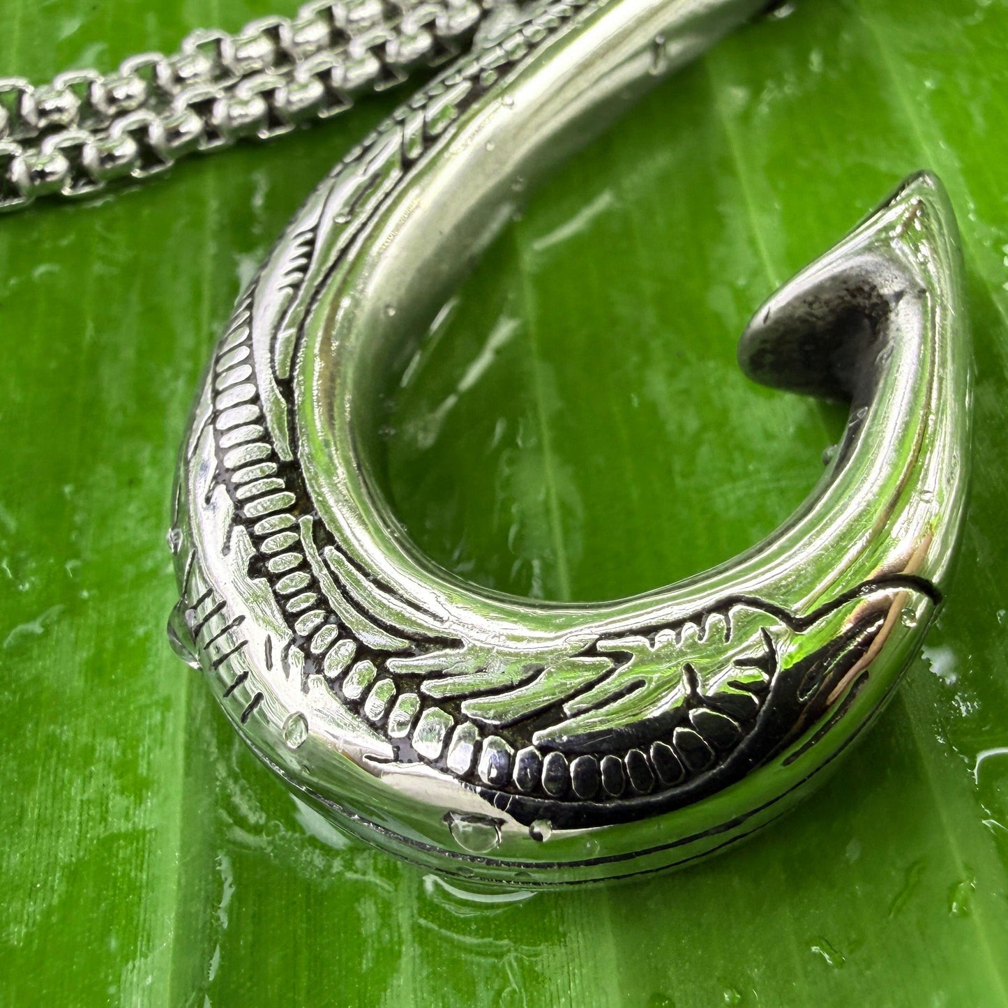 Lawaiʻa Fish Hook Pendant