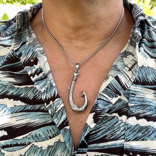 Lawaiʻa Fish Hook Pendant