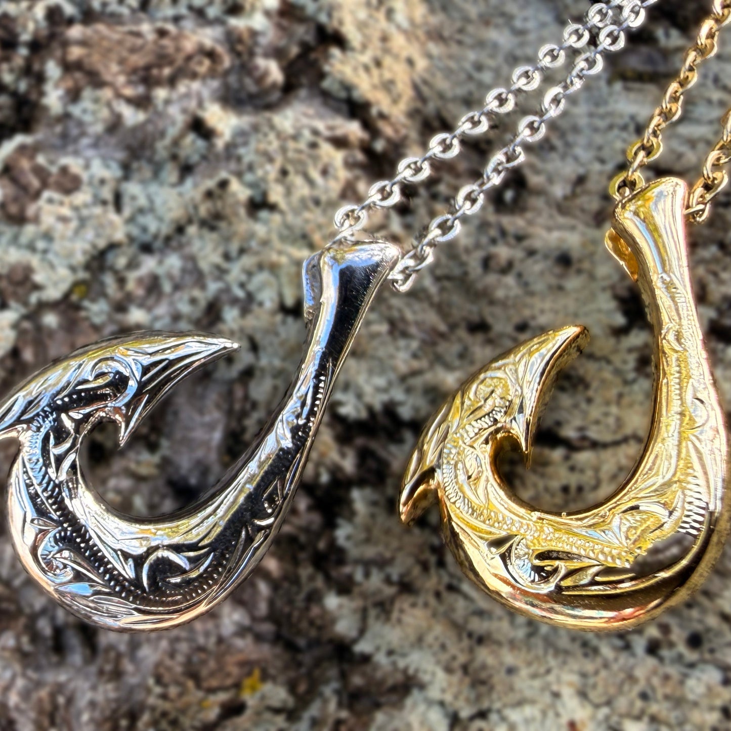 Manini Reversible Koa Fish Hook