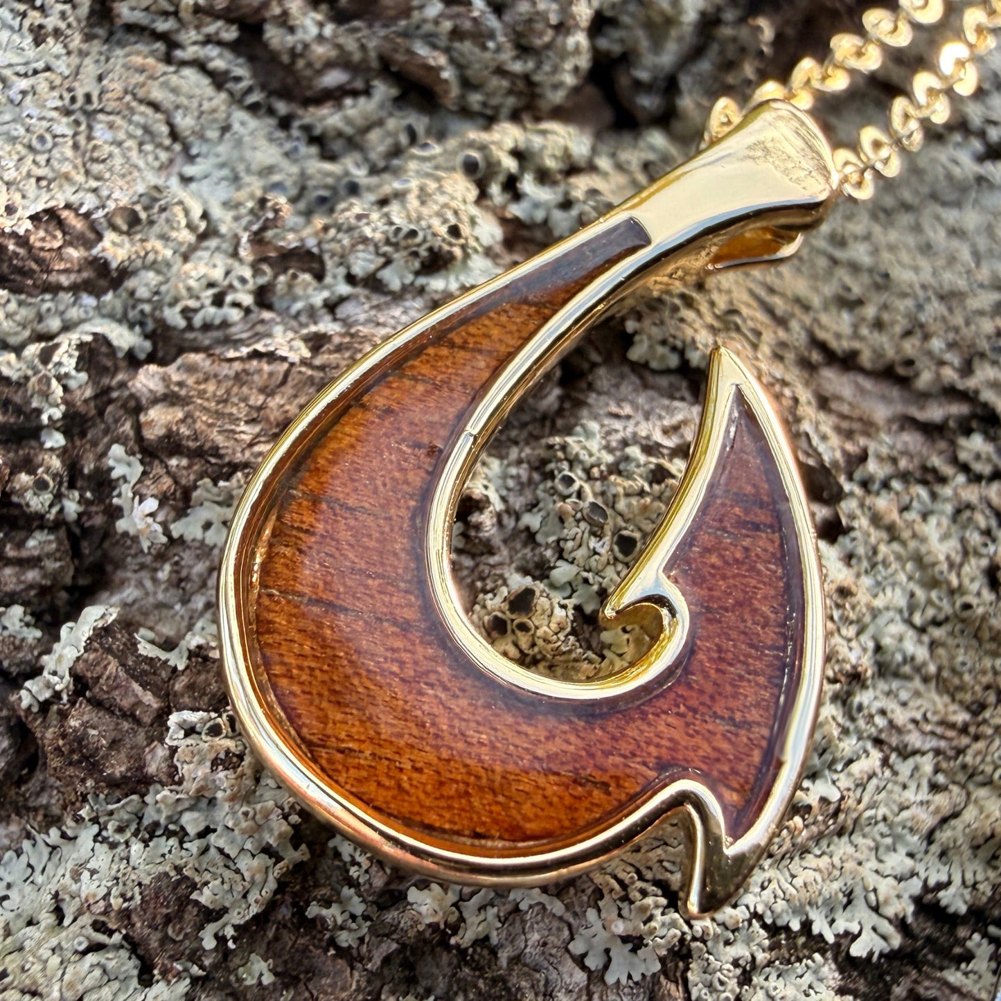 Manini Reversible Koa Fish Hook