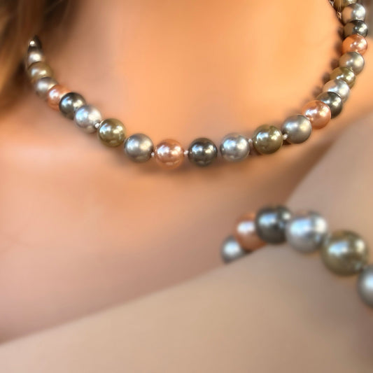 Momi Shell Pearl  South Sea Set