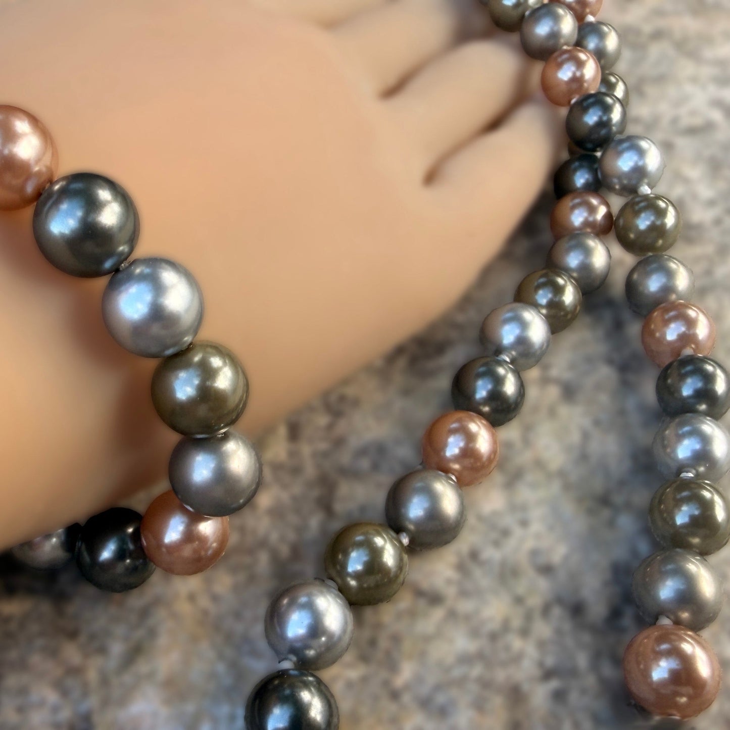 Momi Shell Pearl  South Sea Set
