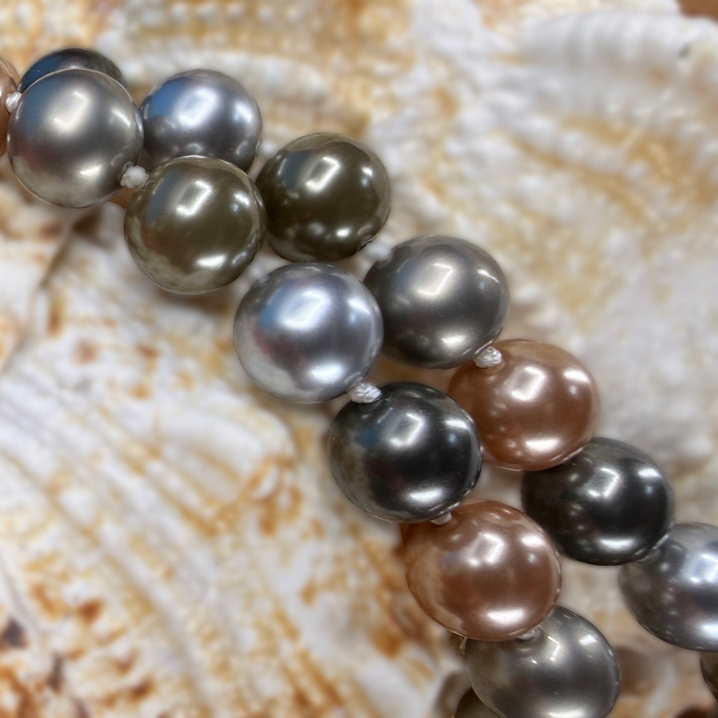 Momi Shell Pearl  South Sea Set